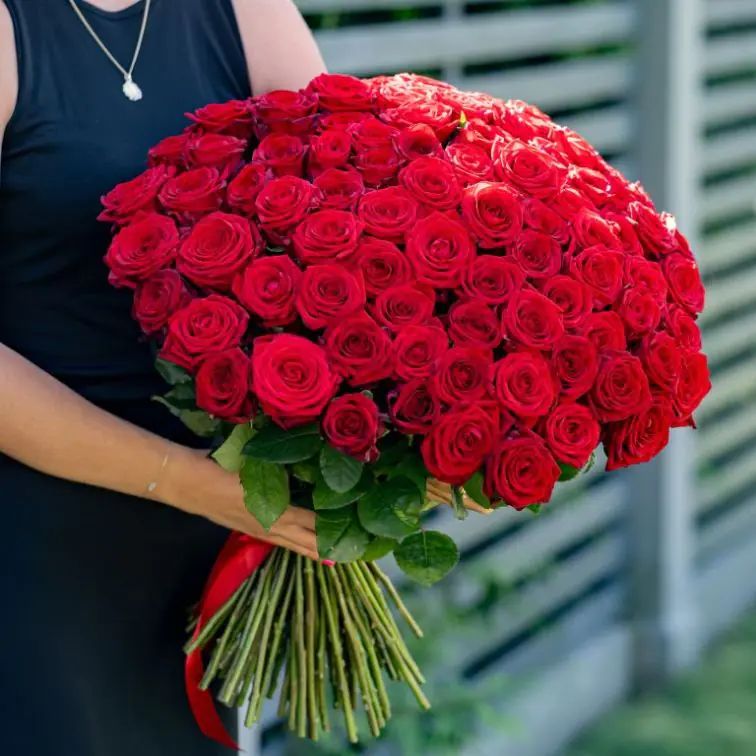 Rose bouquet Red Naomi (101PCS)