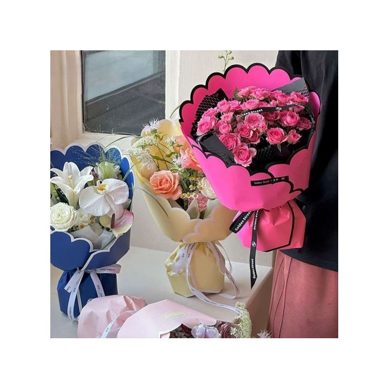 Paper for packing double-sided, in sheets,flower, GSHWR/FUKSIA