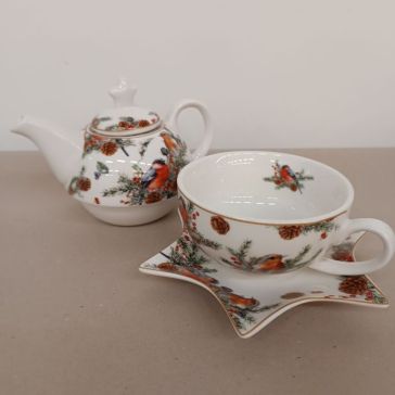 Teapot with cup Christmas birds