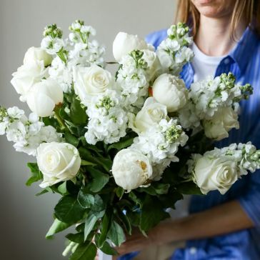 Букет цветов PURE ELEGANCE