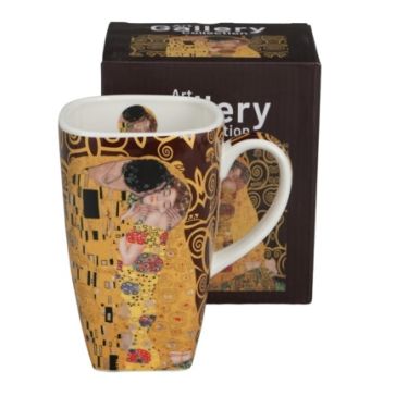 Krūze, The Kiss Brown