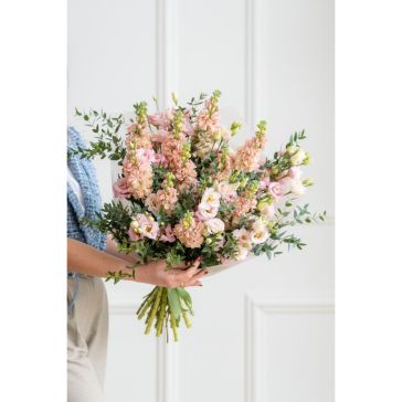 Ziedu pušķis APRICOT POETRY