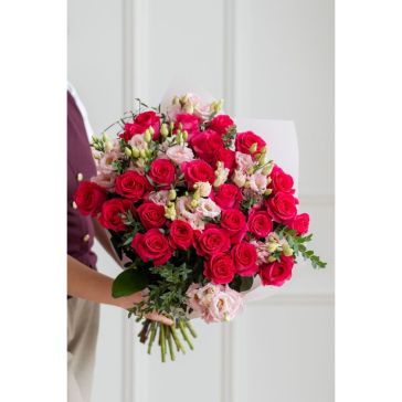 Ziedu pušķis SCARLET KISS